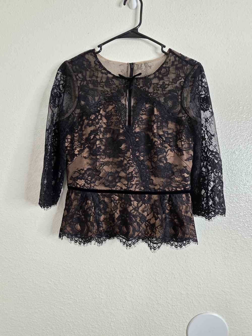 Marchesa Notte Black Lace Peplum Top 4 Nude Lining Velvet Trim 3/4 Sleeve Blouse